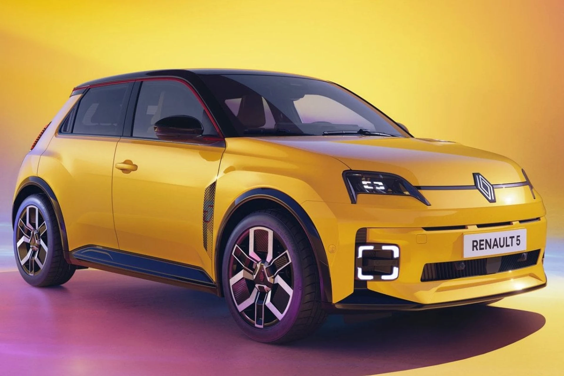 Renault 5 E-Tech front