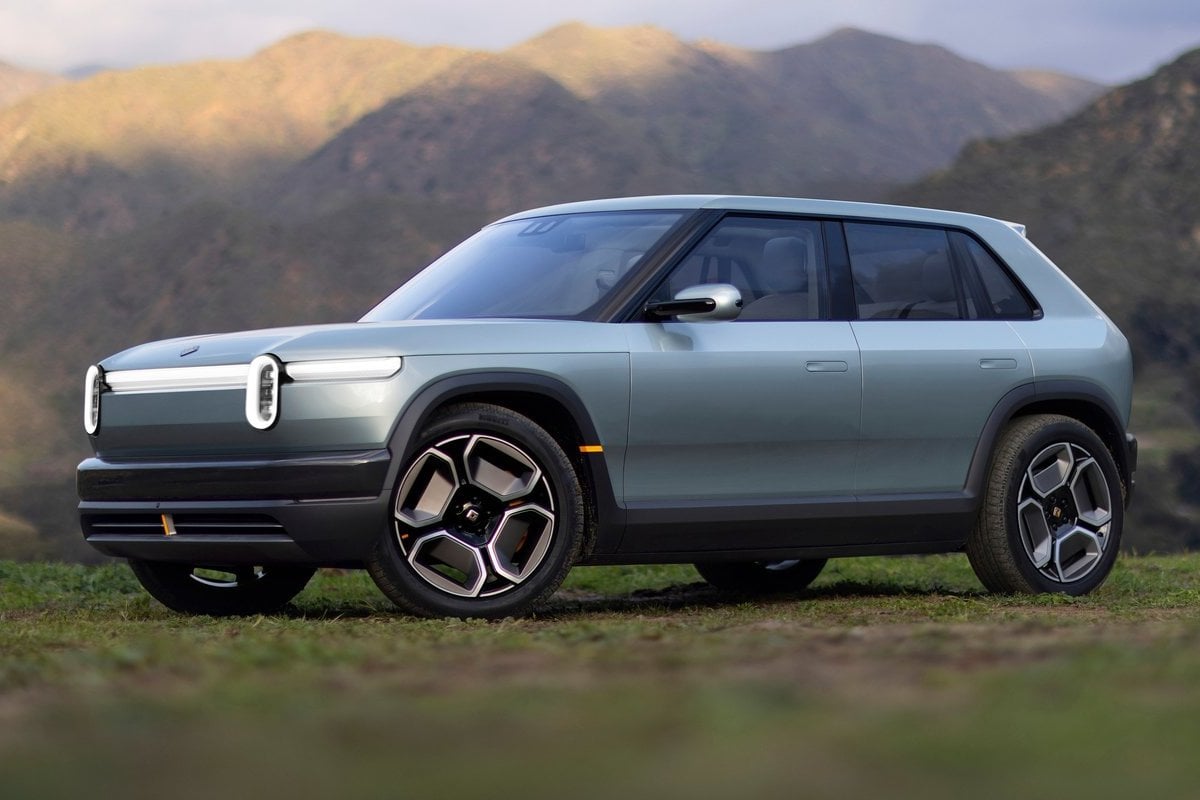 Rivian R3 1