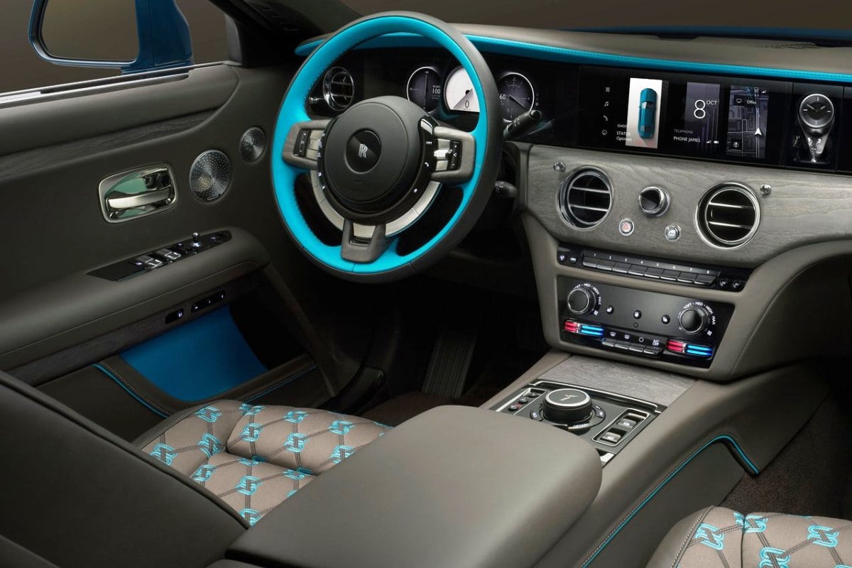 Rolls-Royce Ghost 2025 inside