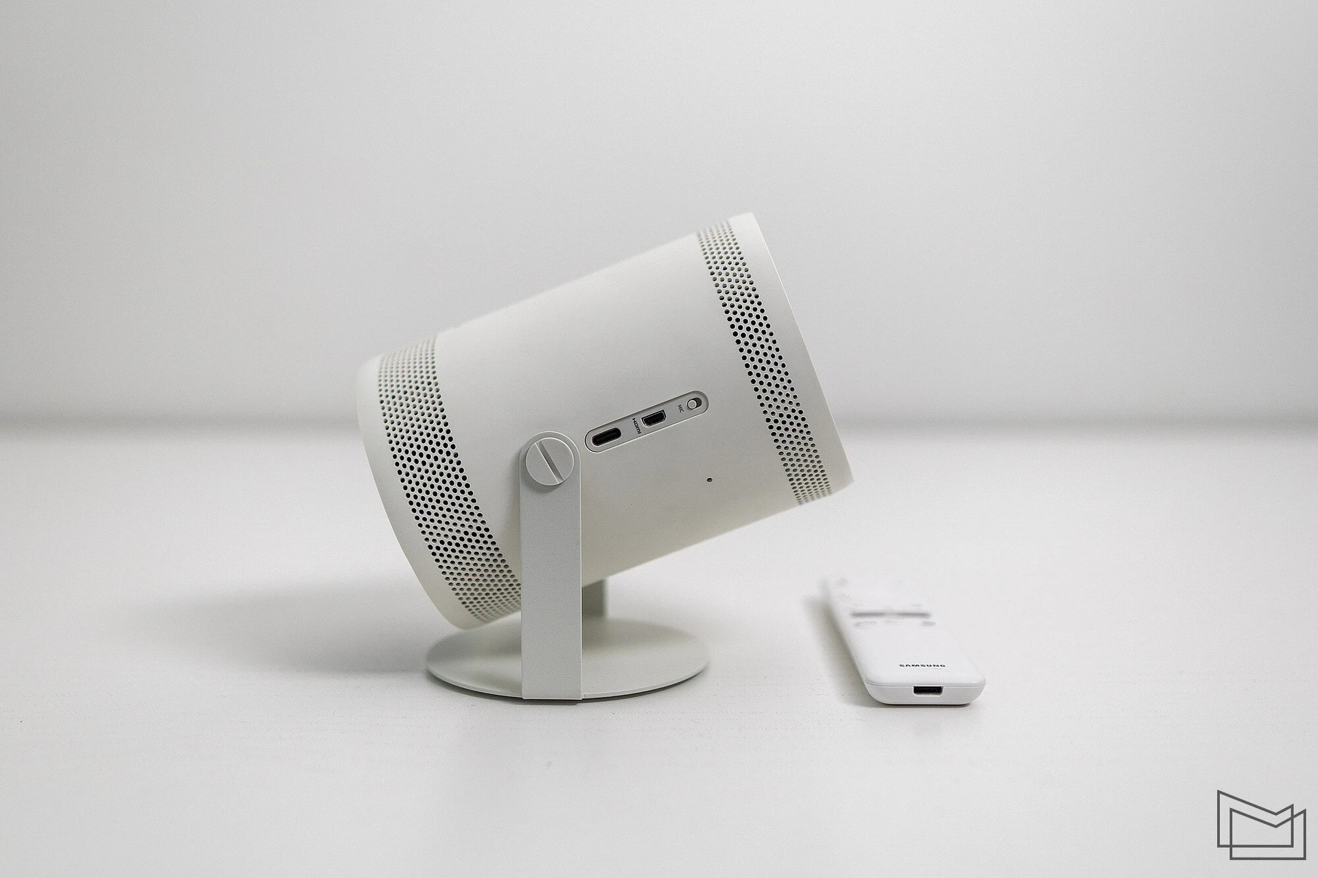 Samsung The Freestyle 2 06