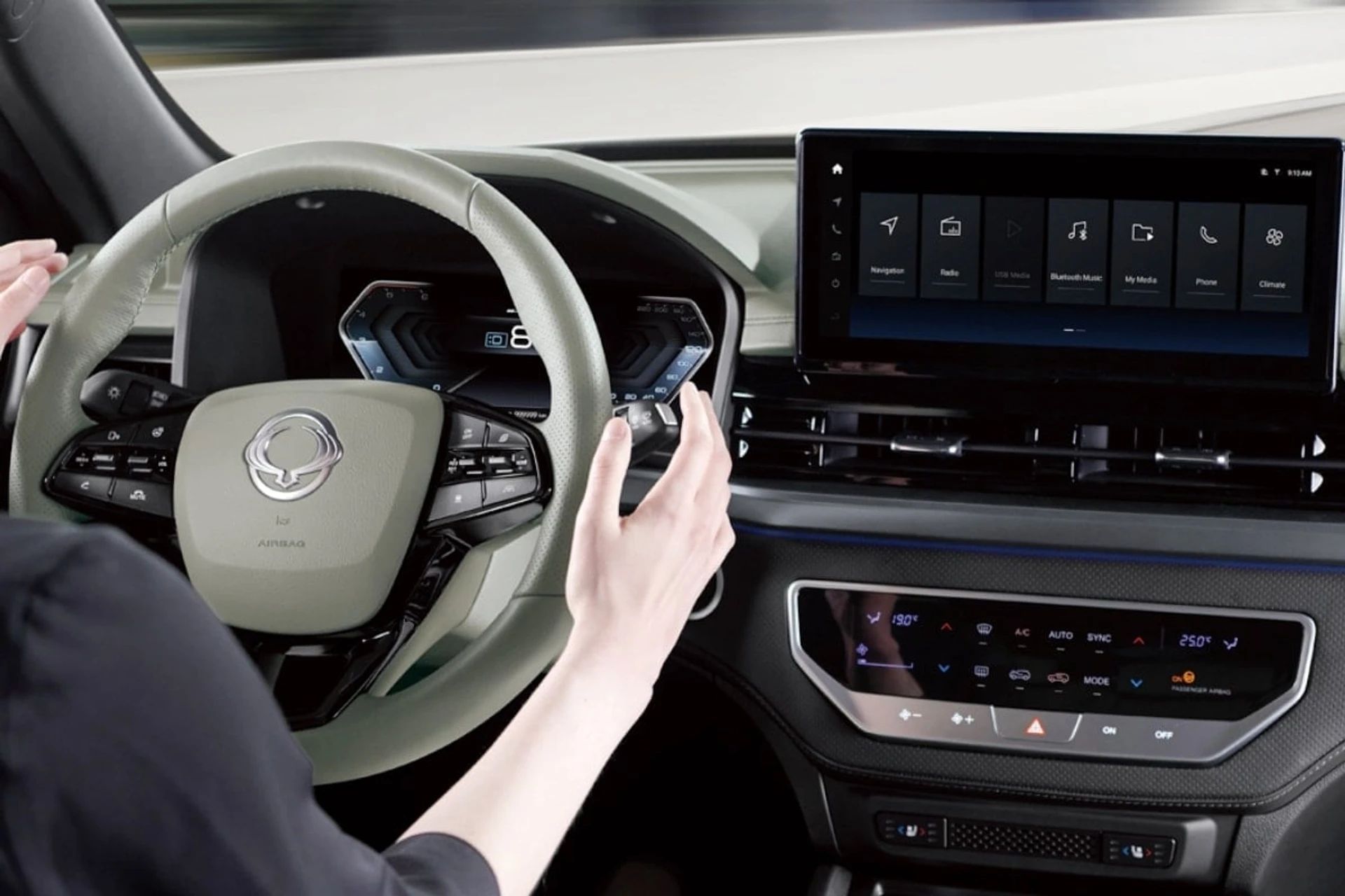 SsangYong Musso Grand inside