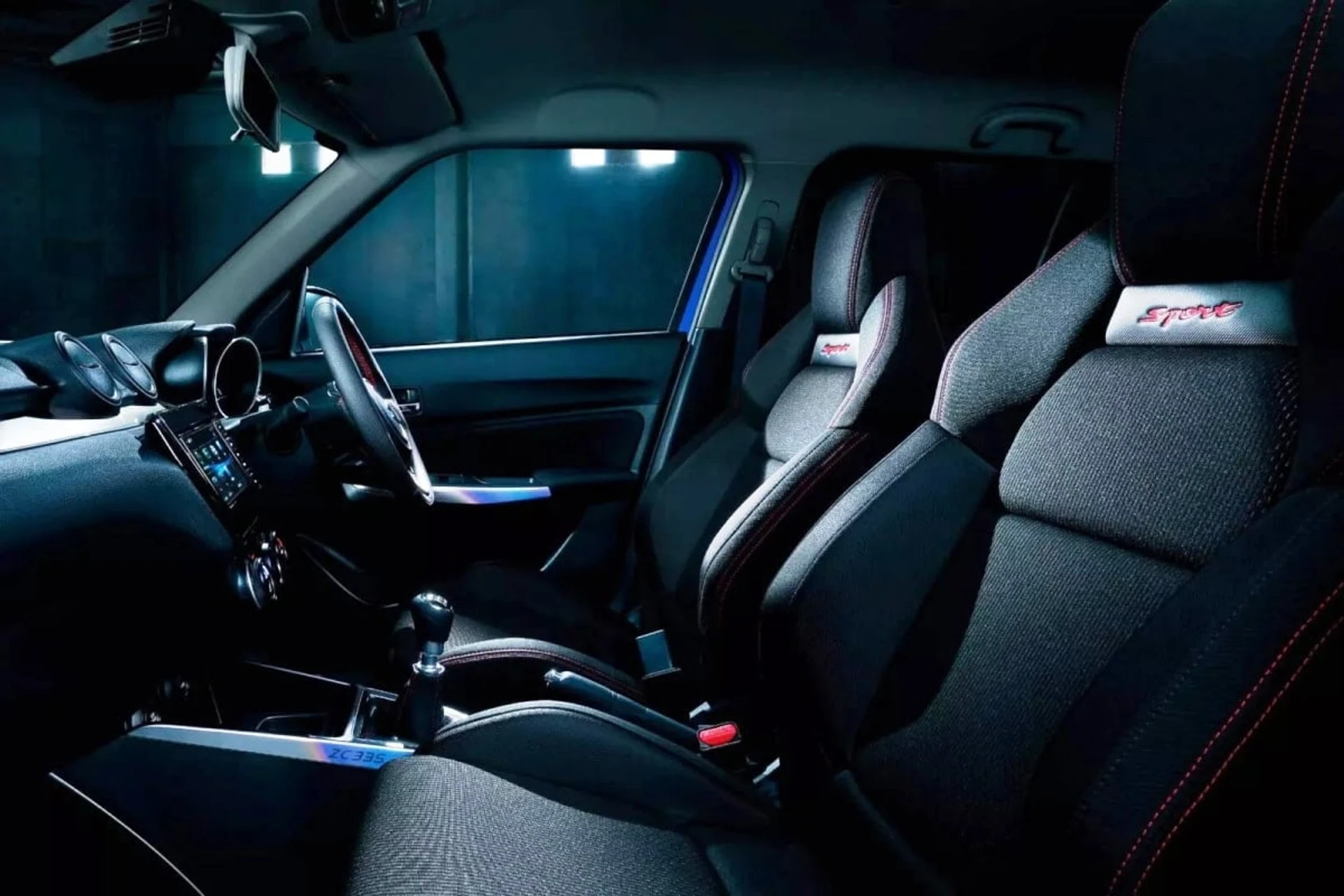 Suzuki Swift Sport ZC33S Final Edition seats