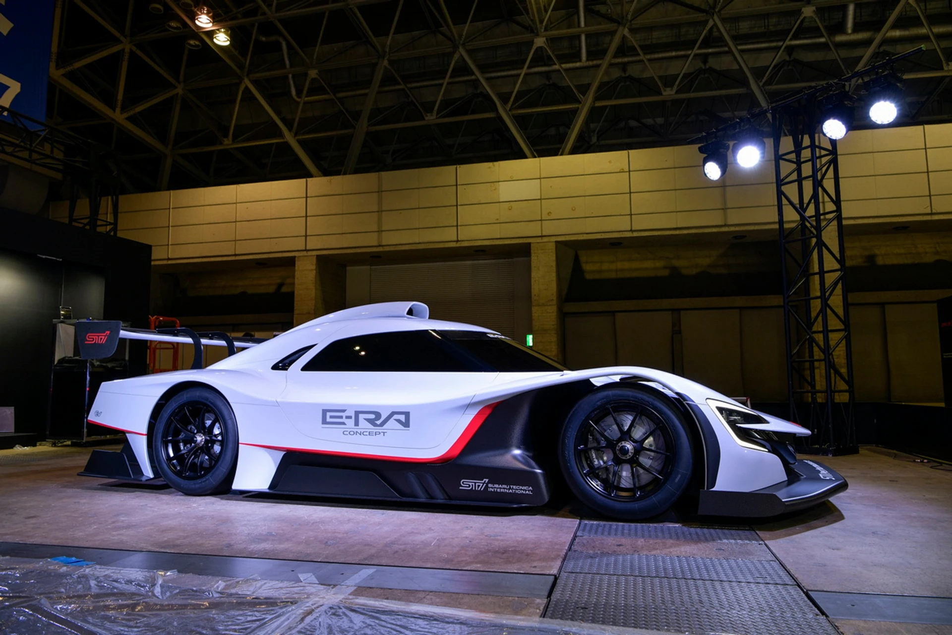 Subaru_STI_E-RA_03