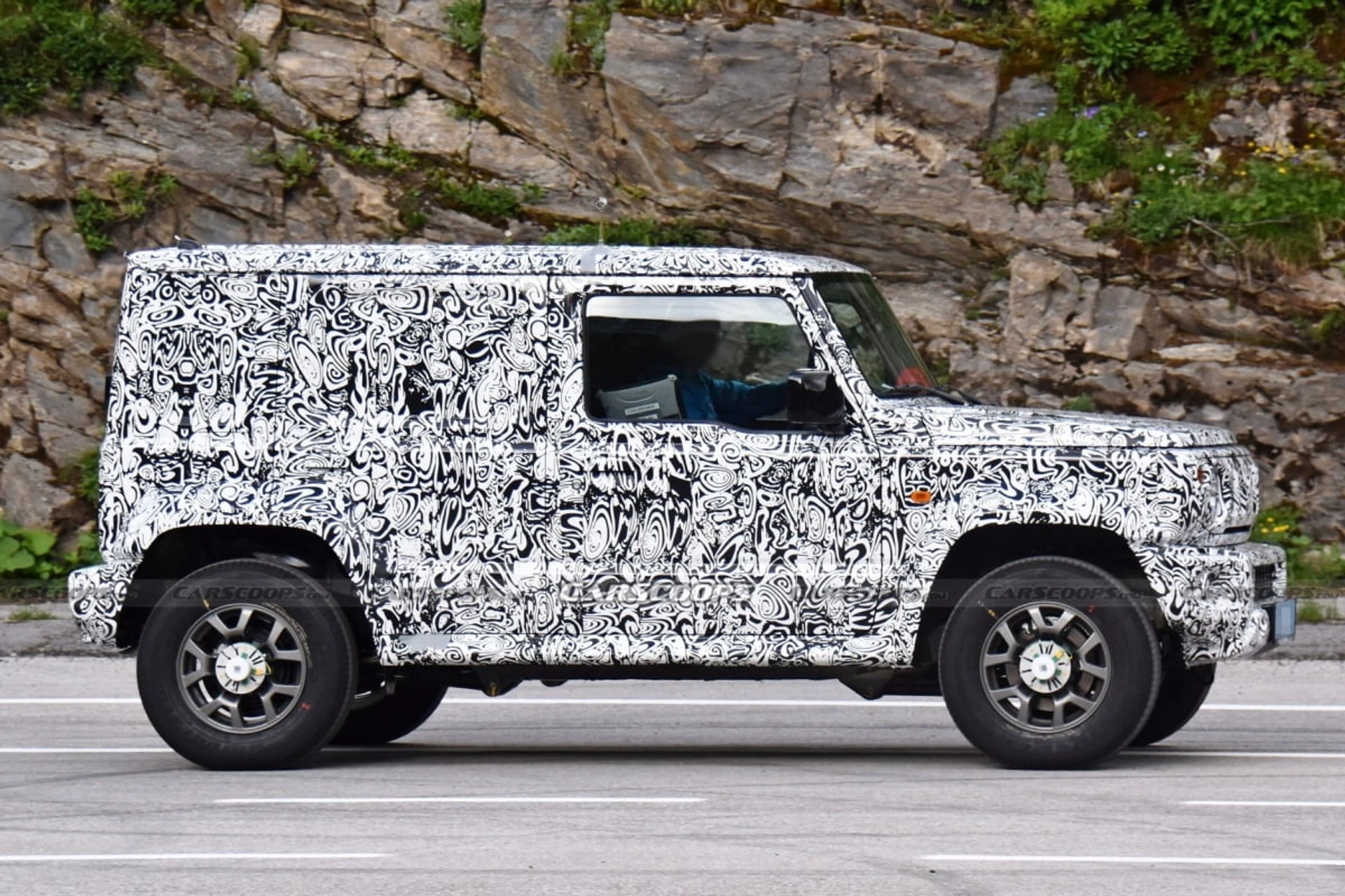 Suzuki Jimny 2