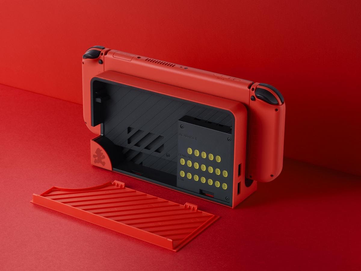 Switch OLED Mario Red Edition 3