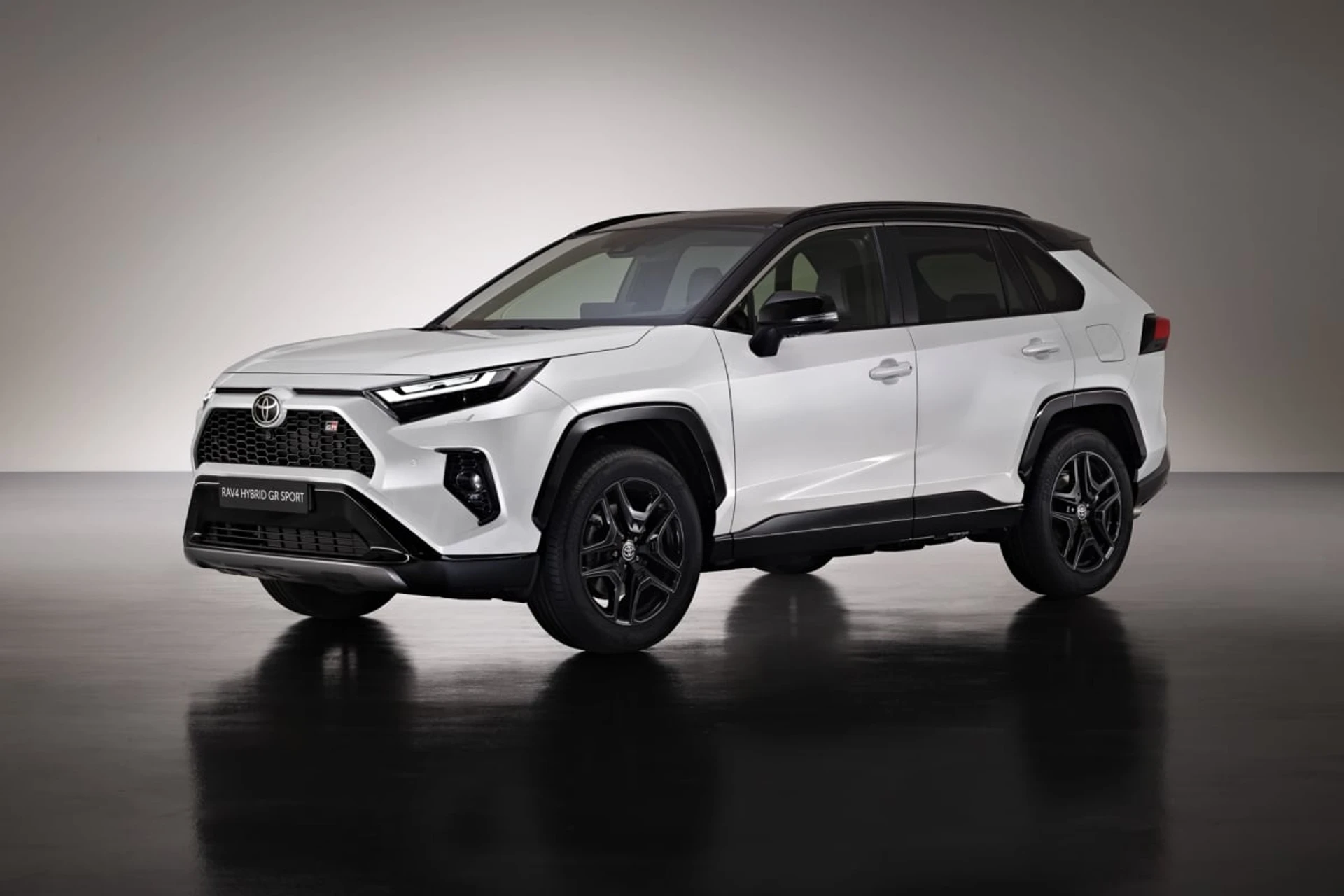Toyota RAV4 GR Sport 1