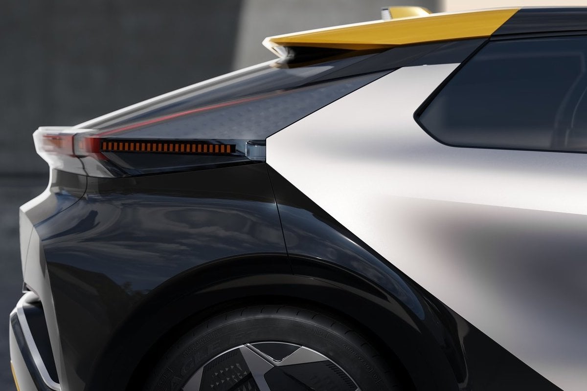 Toyota C-HR Prologue 5