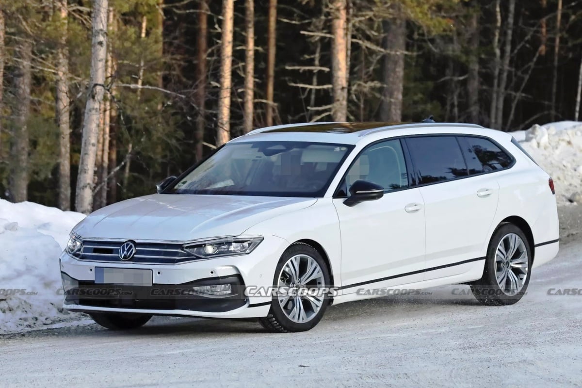 Volkswagen Passat 2024 front