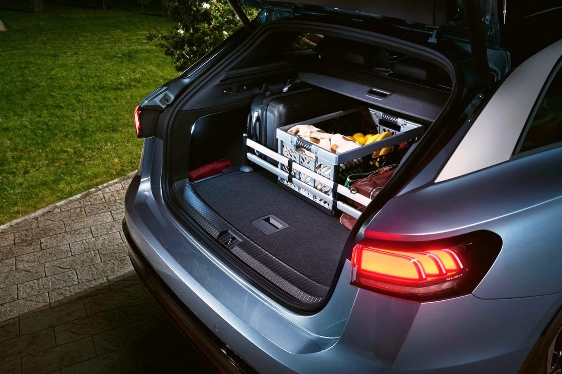 Volkswagen ID.7 Tourer boot open