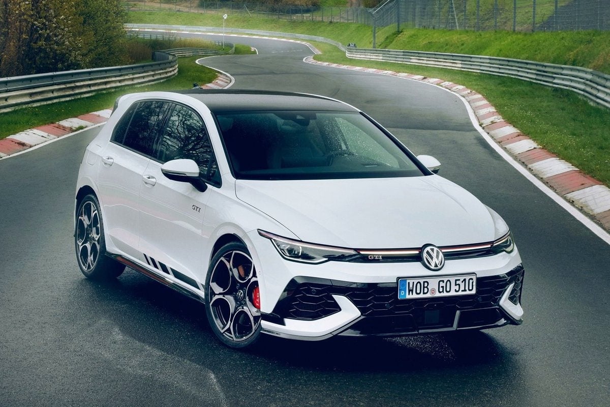 Volkswagen Golf GTI Clubsport front