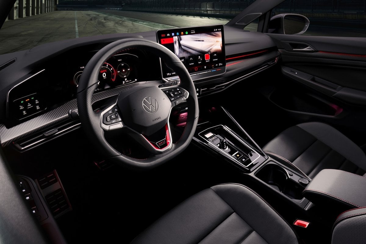 Volkswagen Golf GTI Clubsport inside