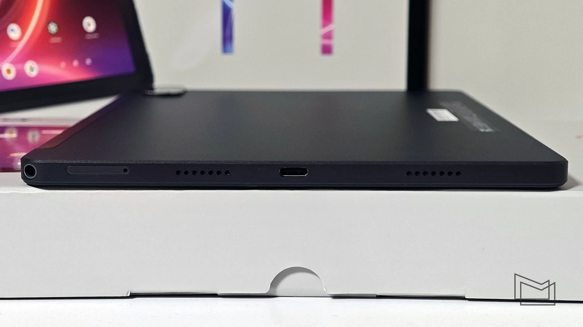 Огляд Acer Iconia Tab P11: дизайн