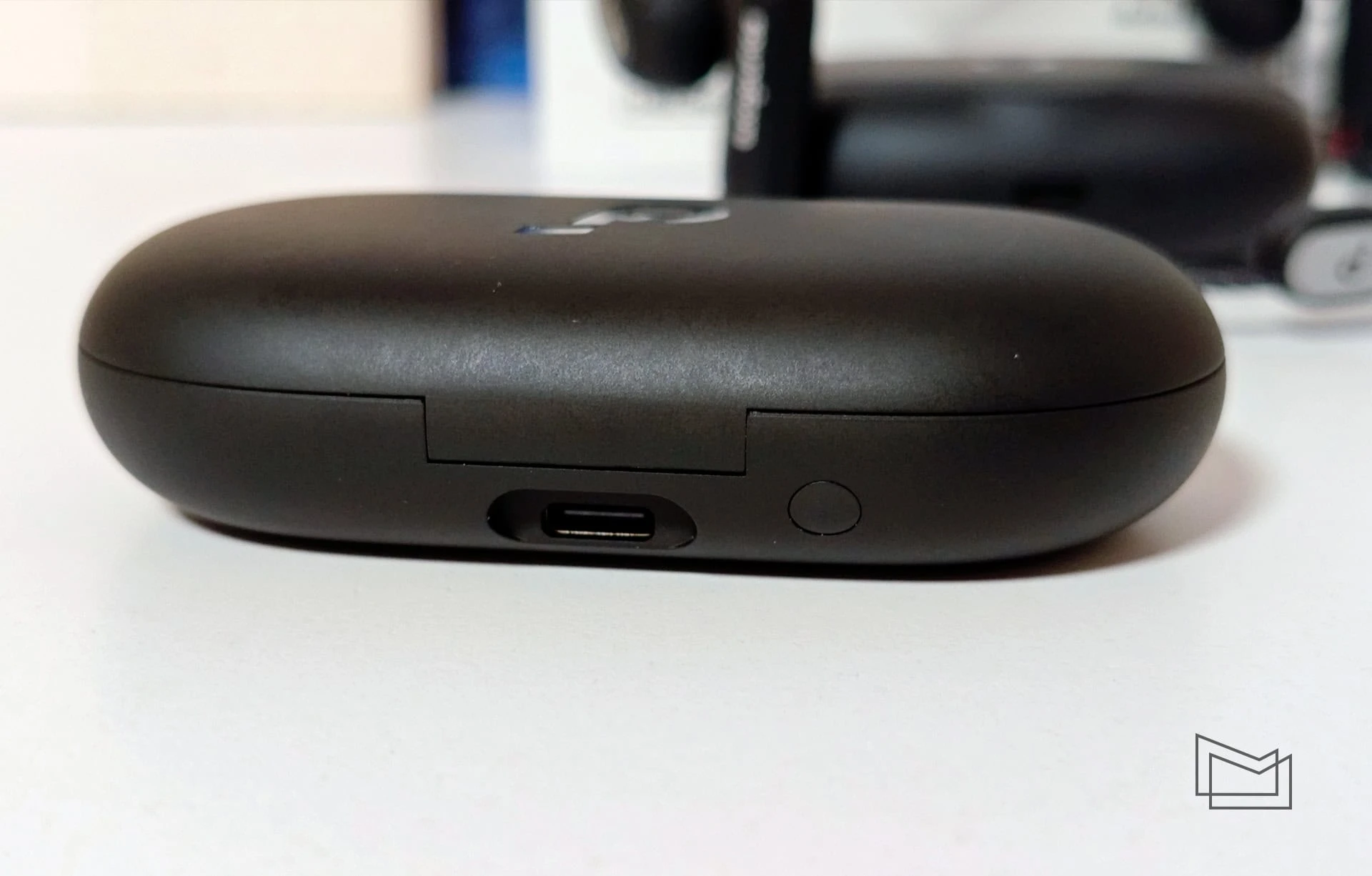 Огляд Anker soundcore AeroFit Pro та AeroFit: зовнішній вигляд
