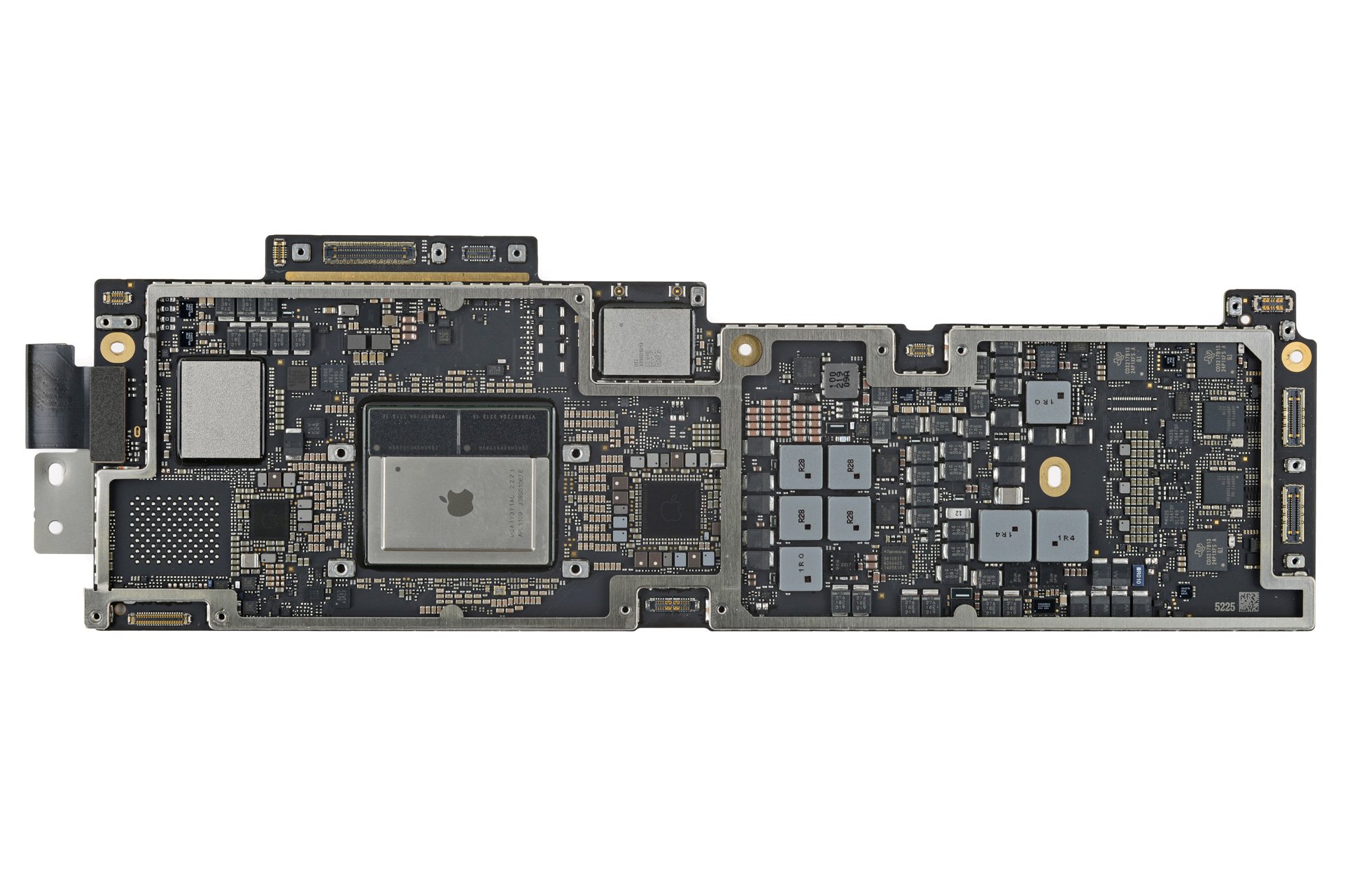 apple-macbook-air-2022-teardown-4