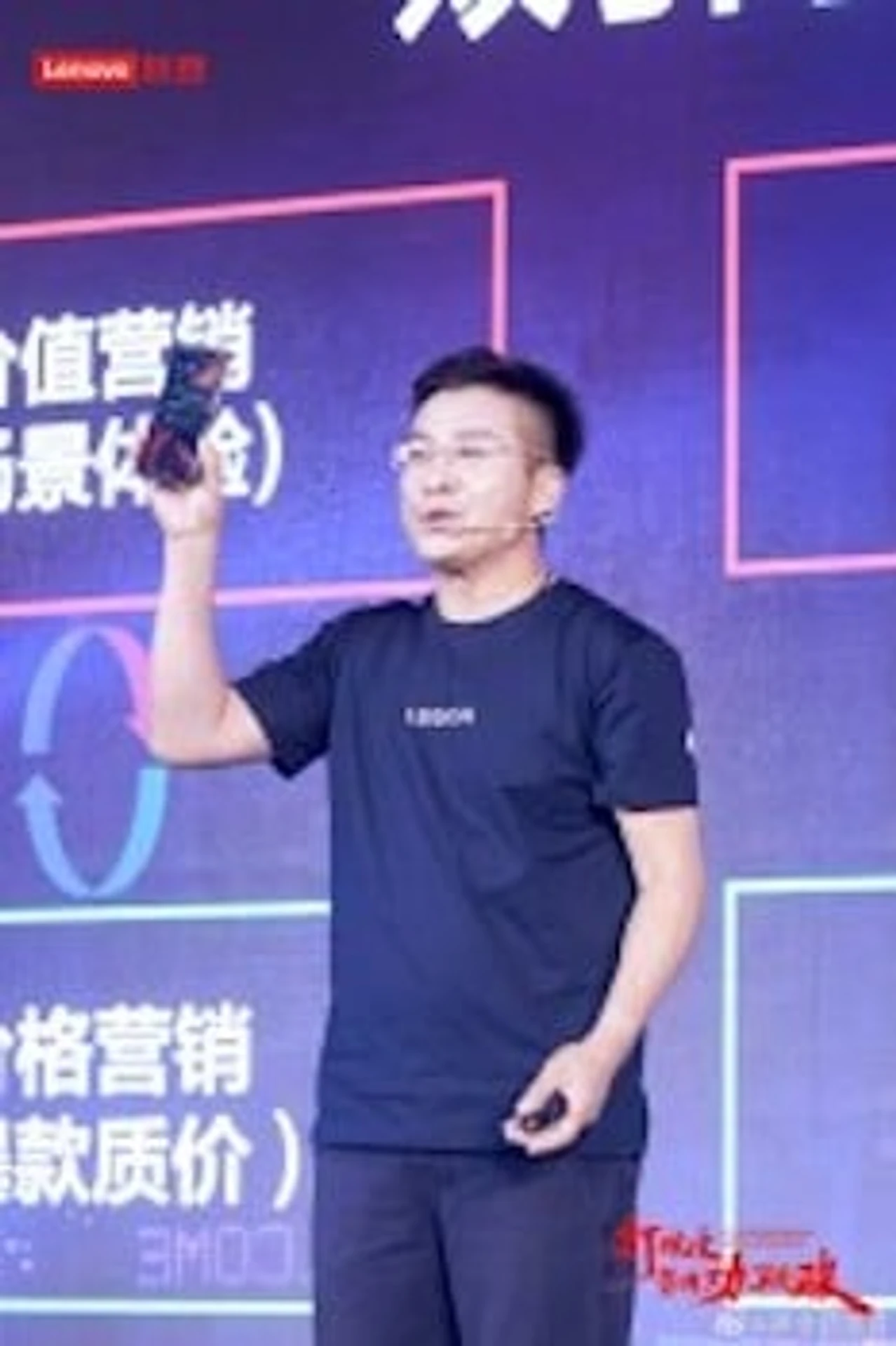 motorola-razr-2022-showcase-2