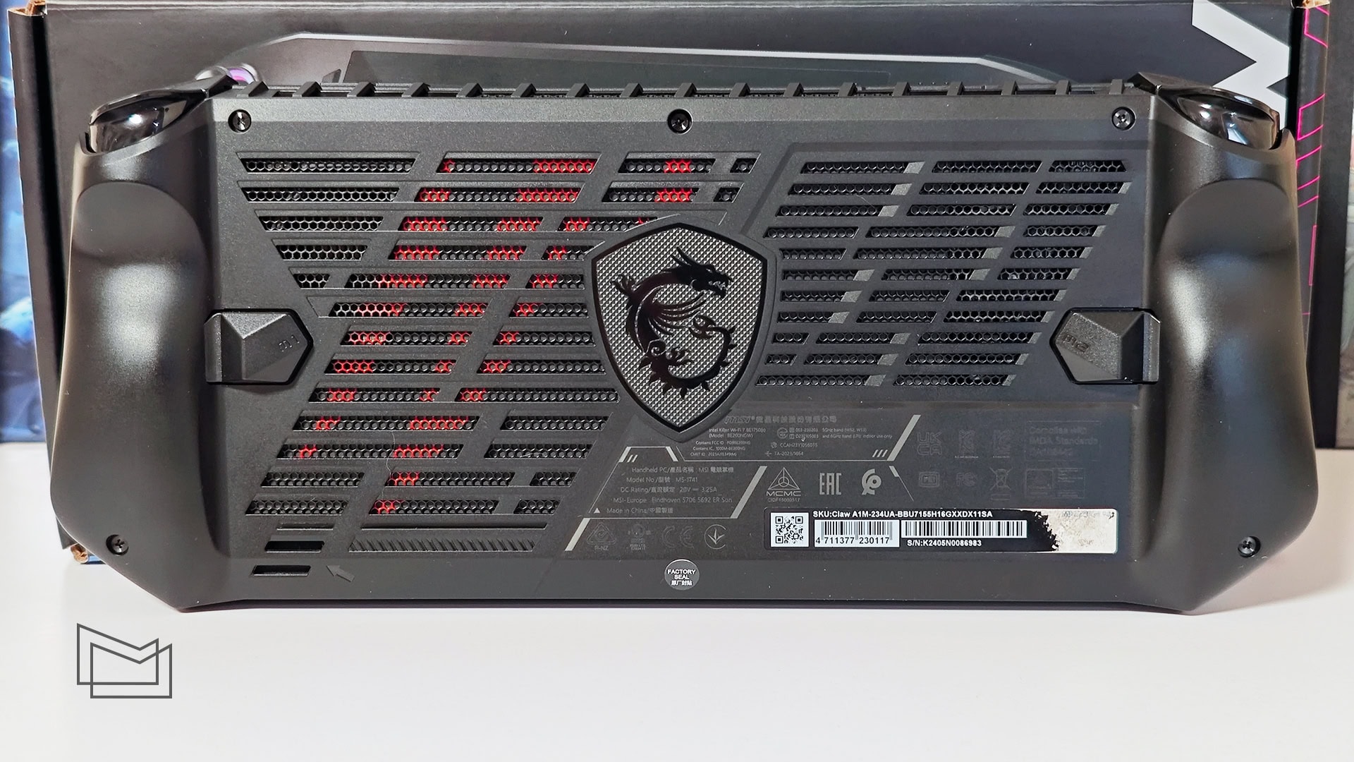 Огляд MSI Claw: дизайн