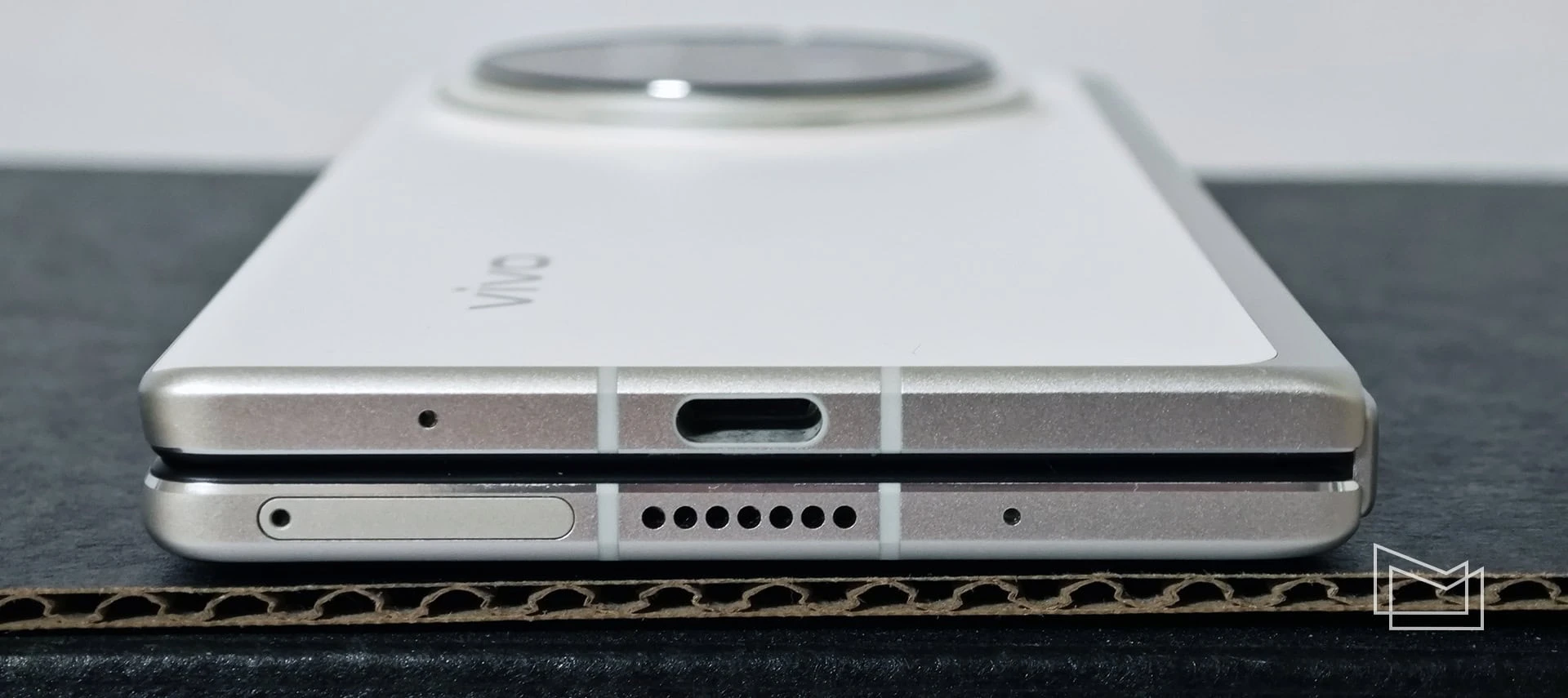 Огляд vivo X Fold3 Pro: дизайн
